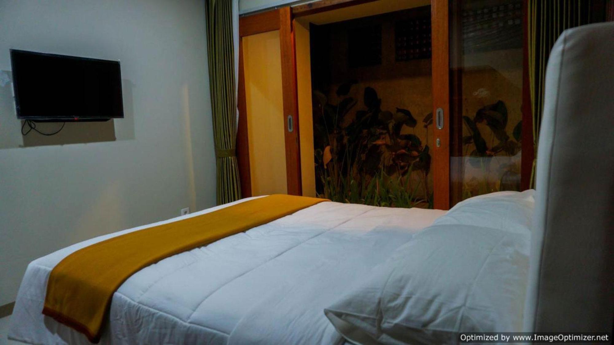Hastina Hotel Lombok Mataram Exteriér fotografie