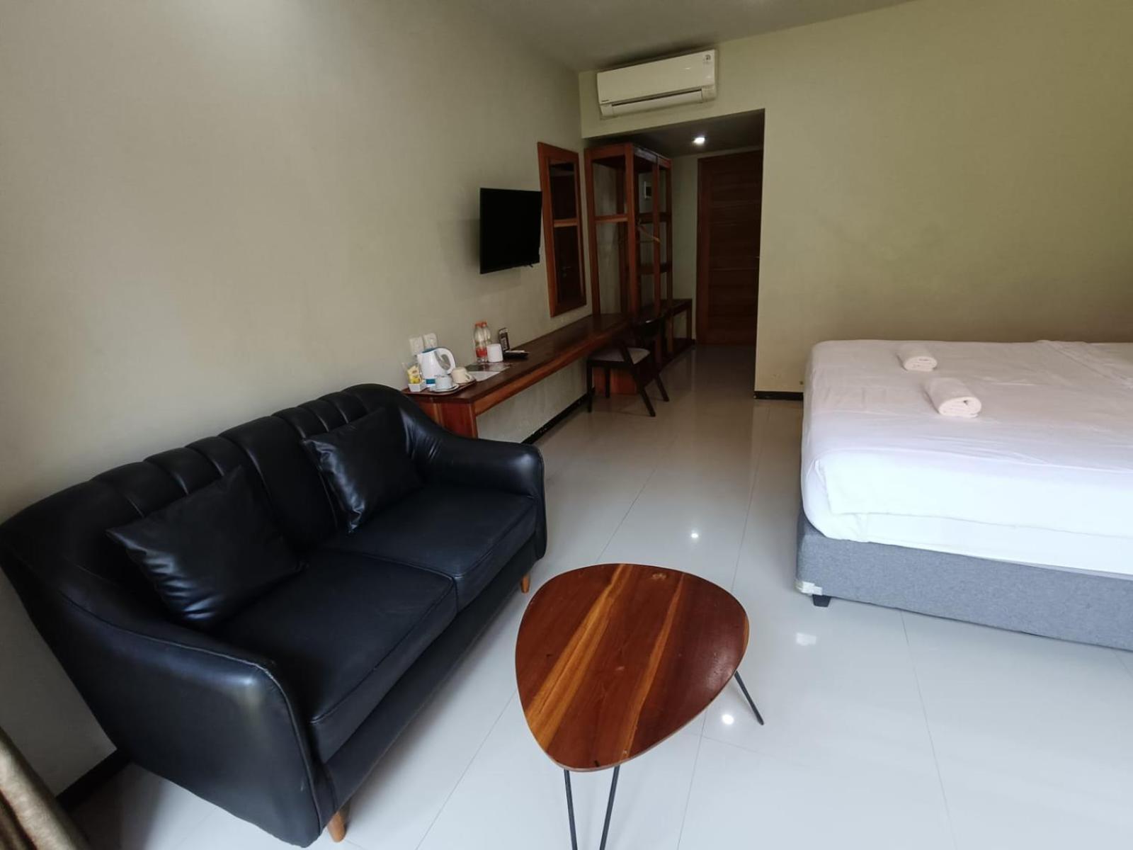 Hastina Hotel Lombok Mataram Exteriér fotografie