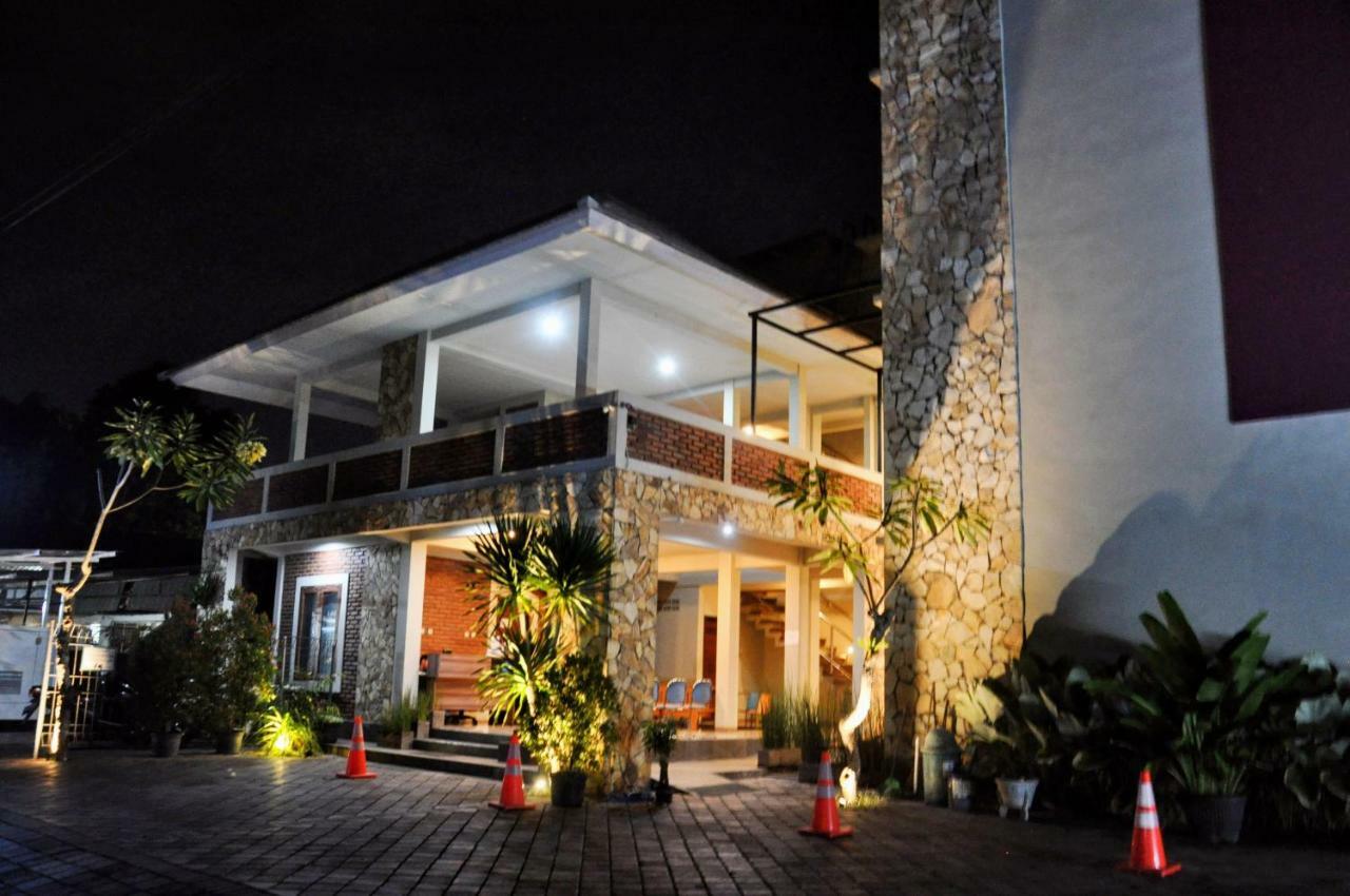 Hastina Hotel Lombok Mataram Exteriér fotografie